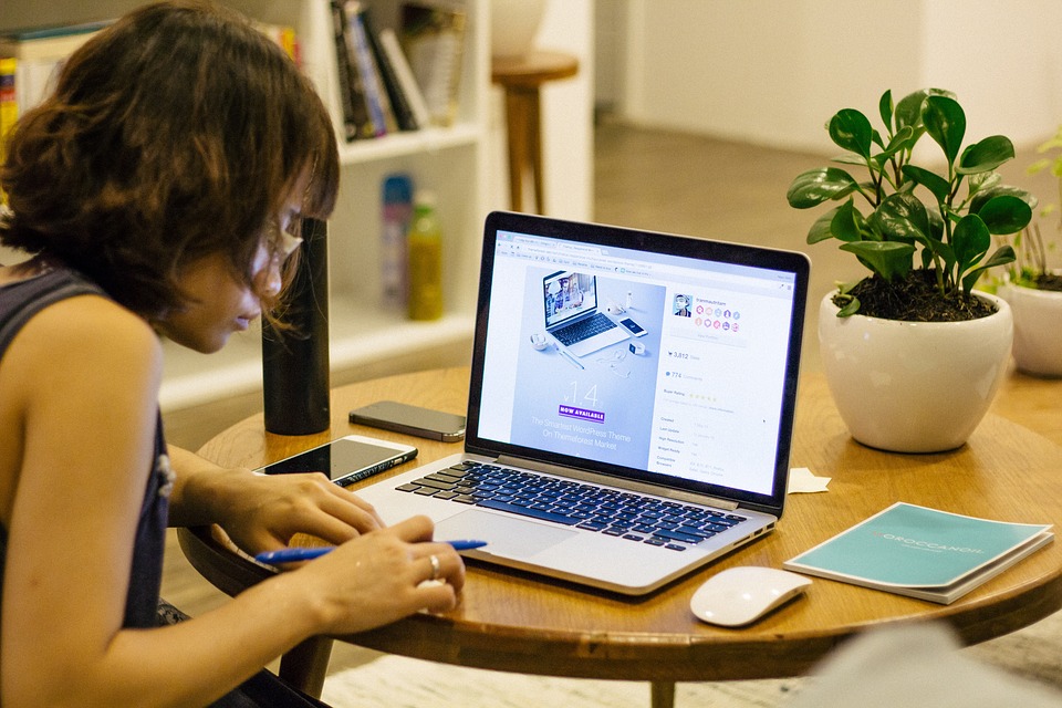 woman with laptop